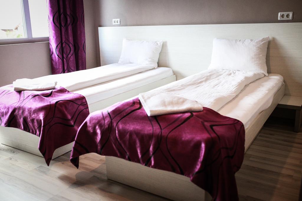 Pensiunea Oxana Lipova Chambre photo